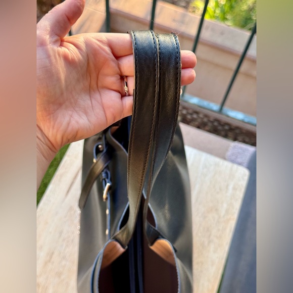 Michael Kors Emilia Large Tote Leather Shoulder Handbag Black - Good Condition - Picture 4 of 15